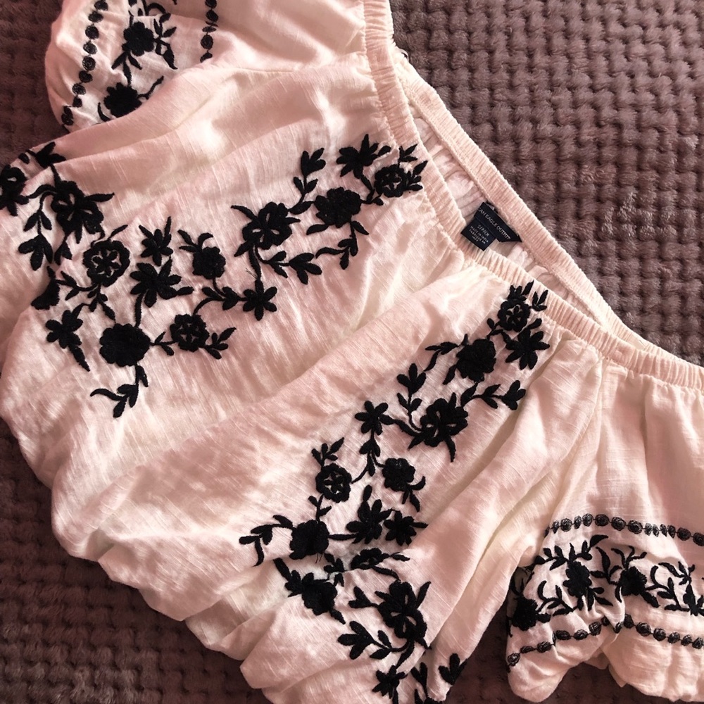 American Eagle shirt